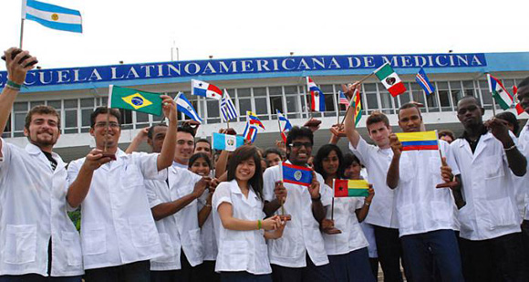 A Escola Latinoaméricana da Medicina já formou milhares de médicos do nosso continente.
