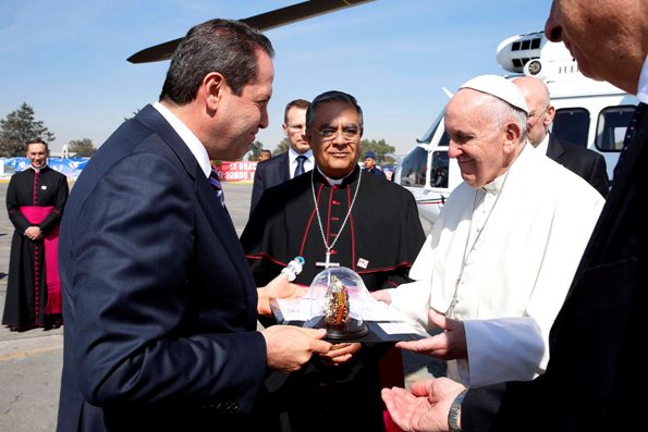Ecatepec - Estado de Mexico - México - 14/02/2016 - Papa Francisco é recebido em ECATEPEC. Foto: EDOMEX